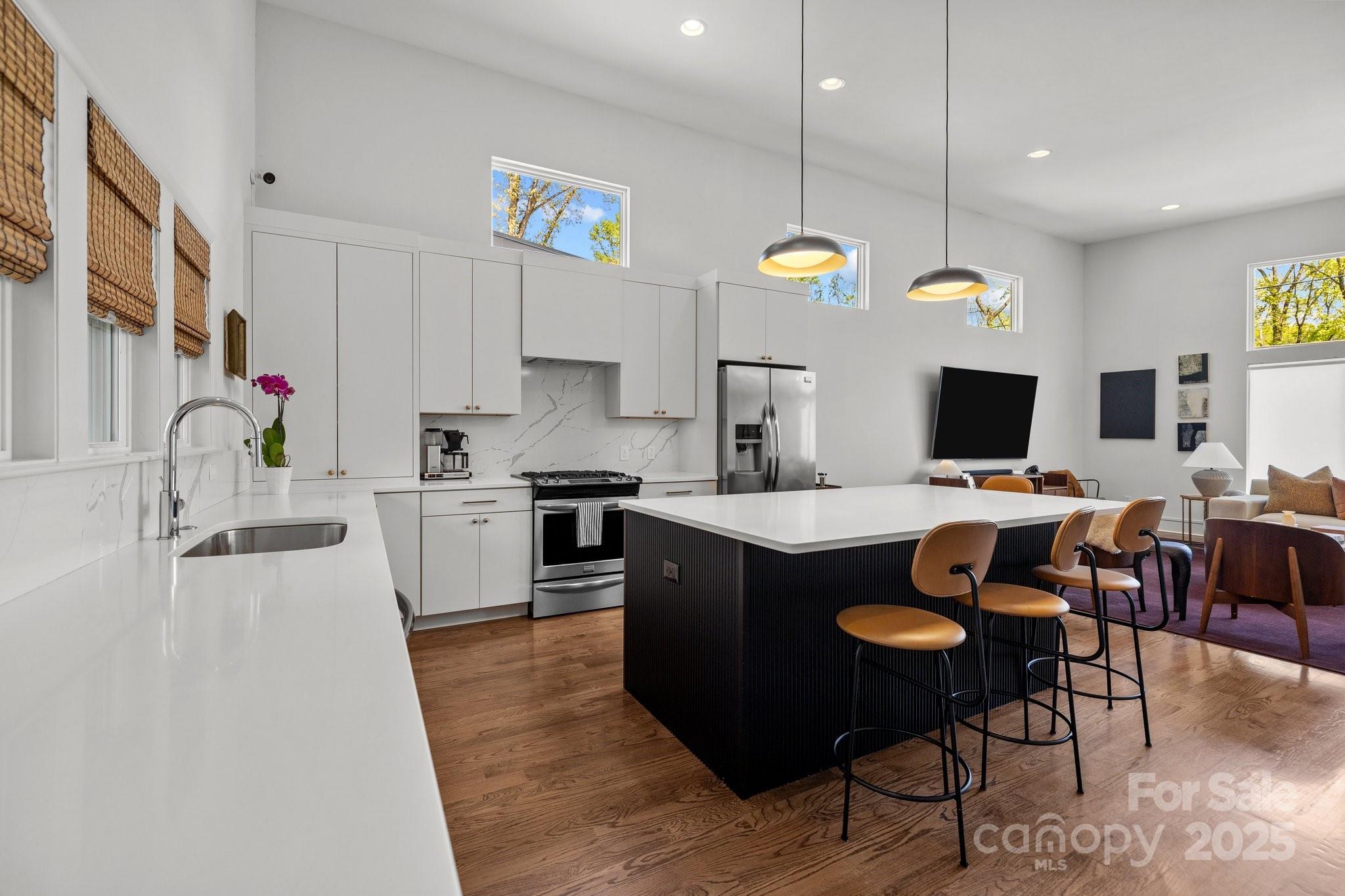 Country Club Heights - Residential