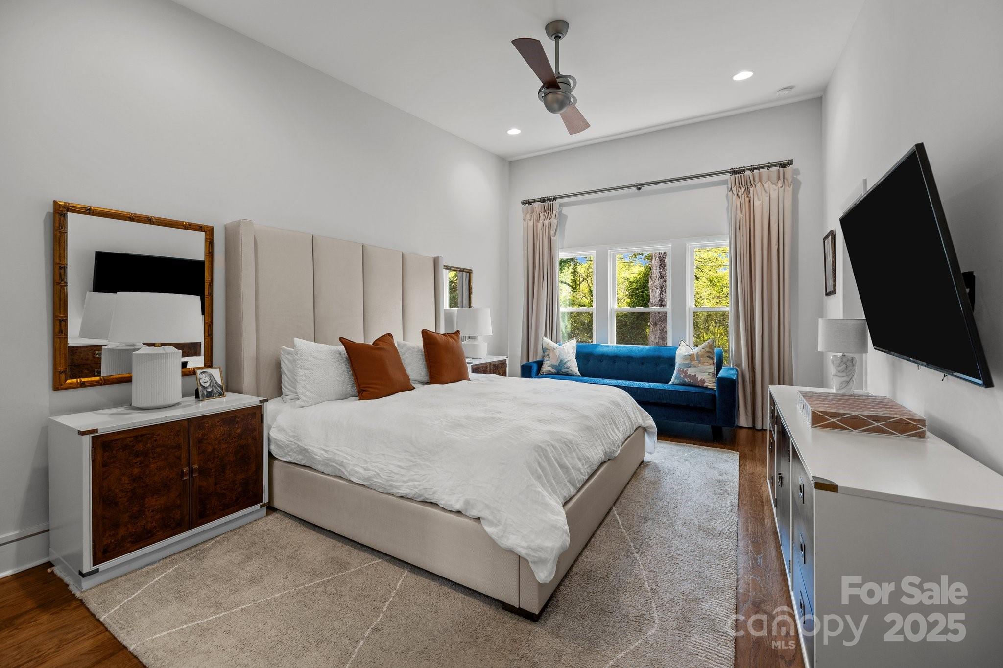 Country Club Heights - Residential