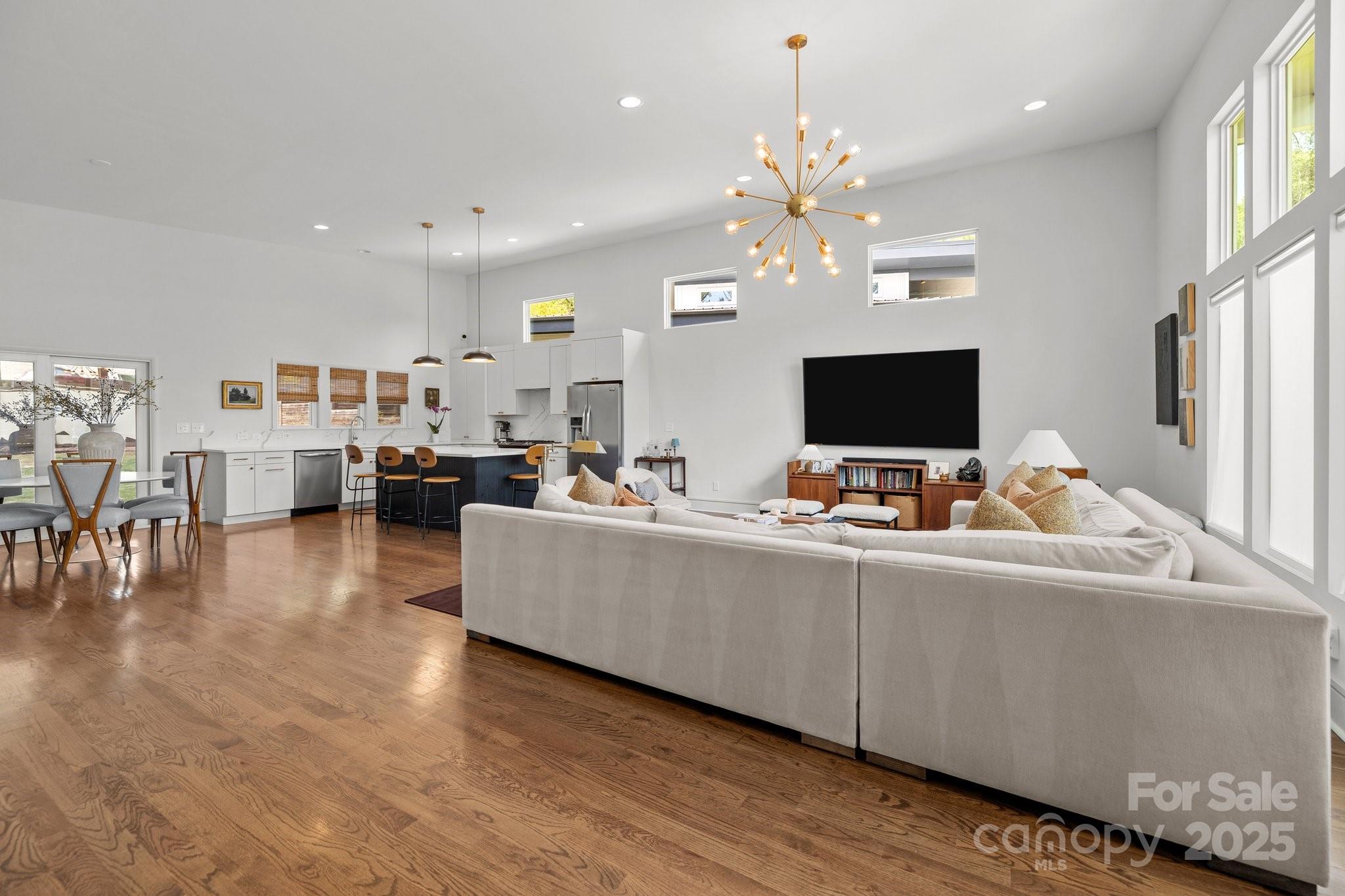 Country Club Heights - Residential