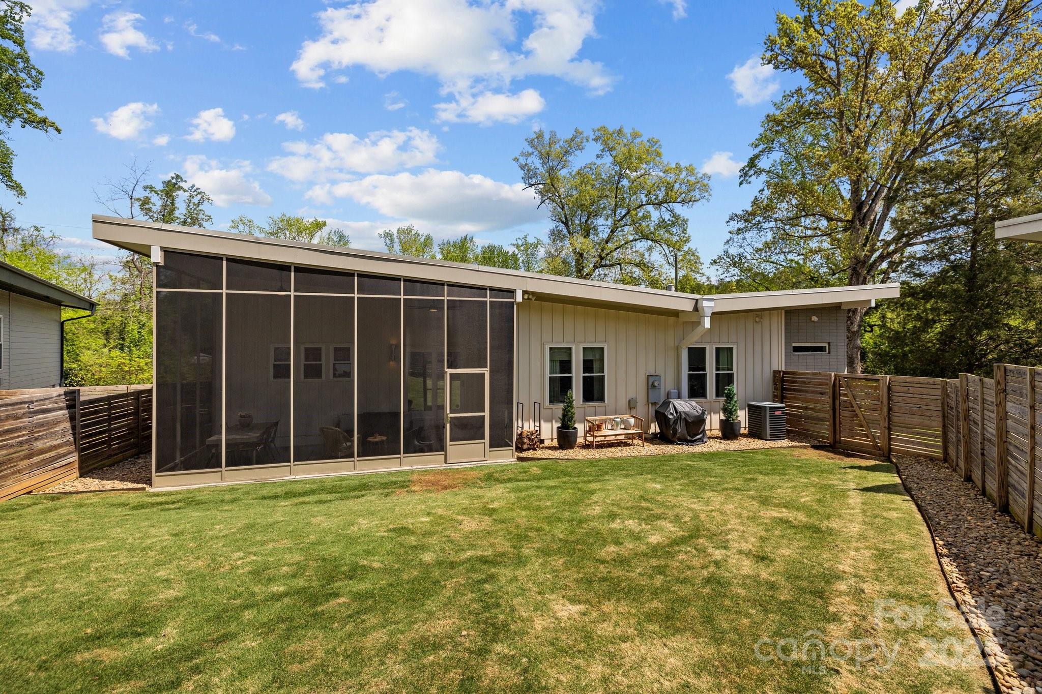 Country Club Heights - Residential