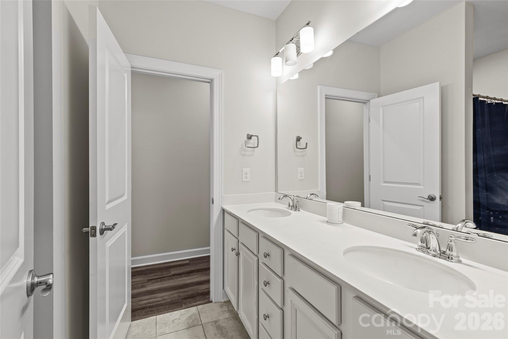 The Meridians - Residential