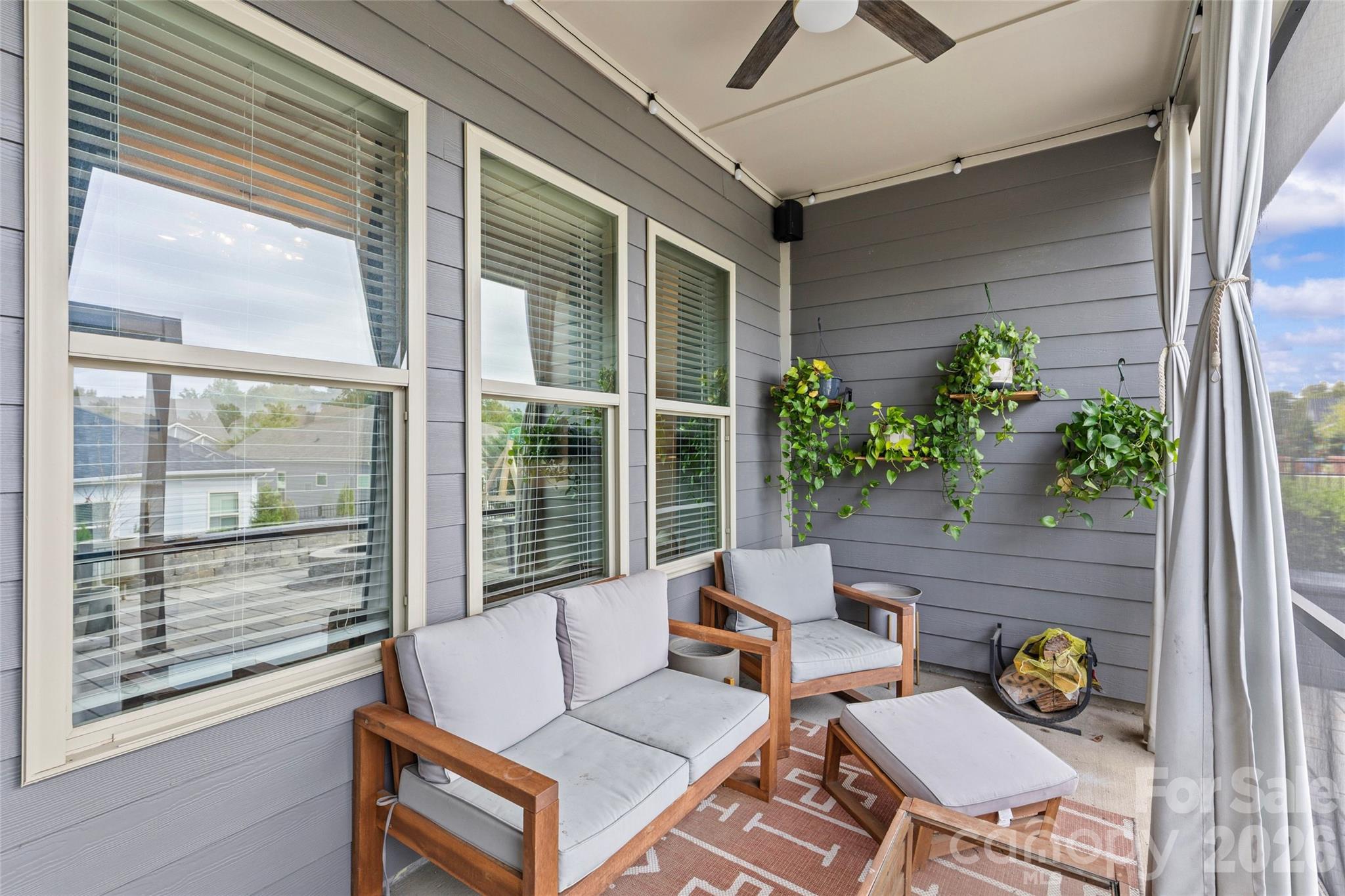 The Meridians - Residential