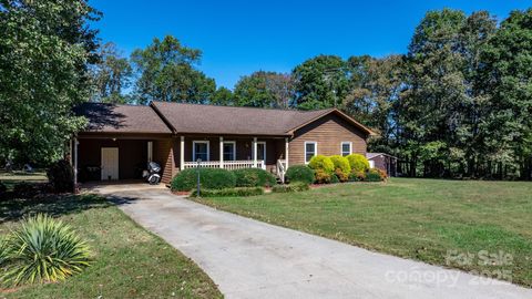 A home in Hiddenite