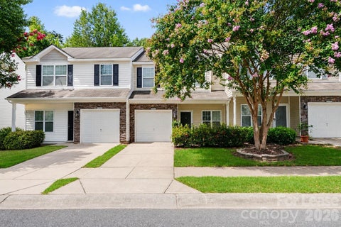 Photo of 13983 Singleleaf Lane, Charlotte, NC 28278 (MLS # 4406883)
