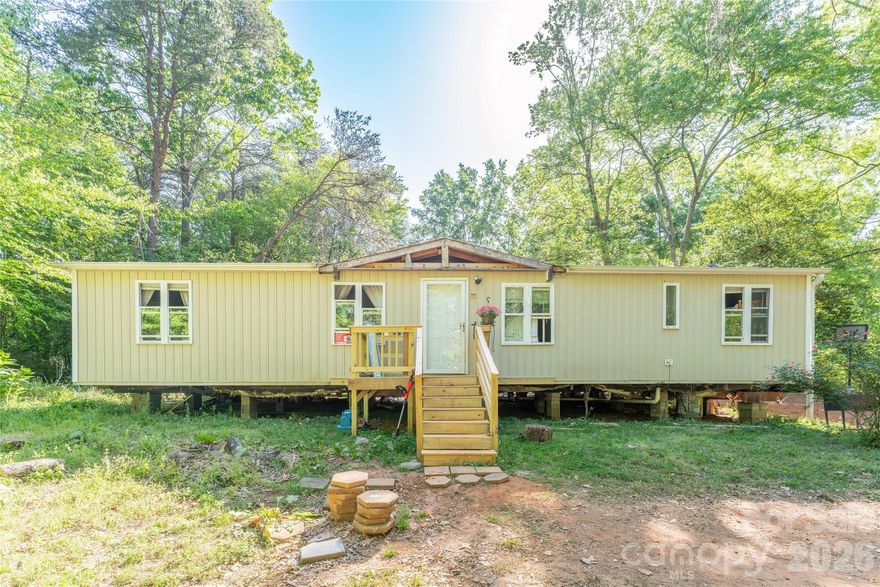 This home is located on a .917/acre lot in Catawba Springs Township. This is in the Knottingham Forrest Subdivision. The roof and plumbing are brand new. The home features a split bedroom plan. This is a good house for someone looking for privacy and a big yard.