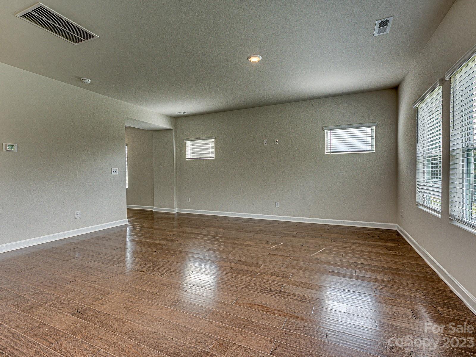 Anniston Chase - Residential