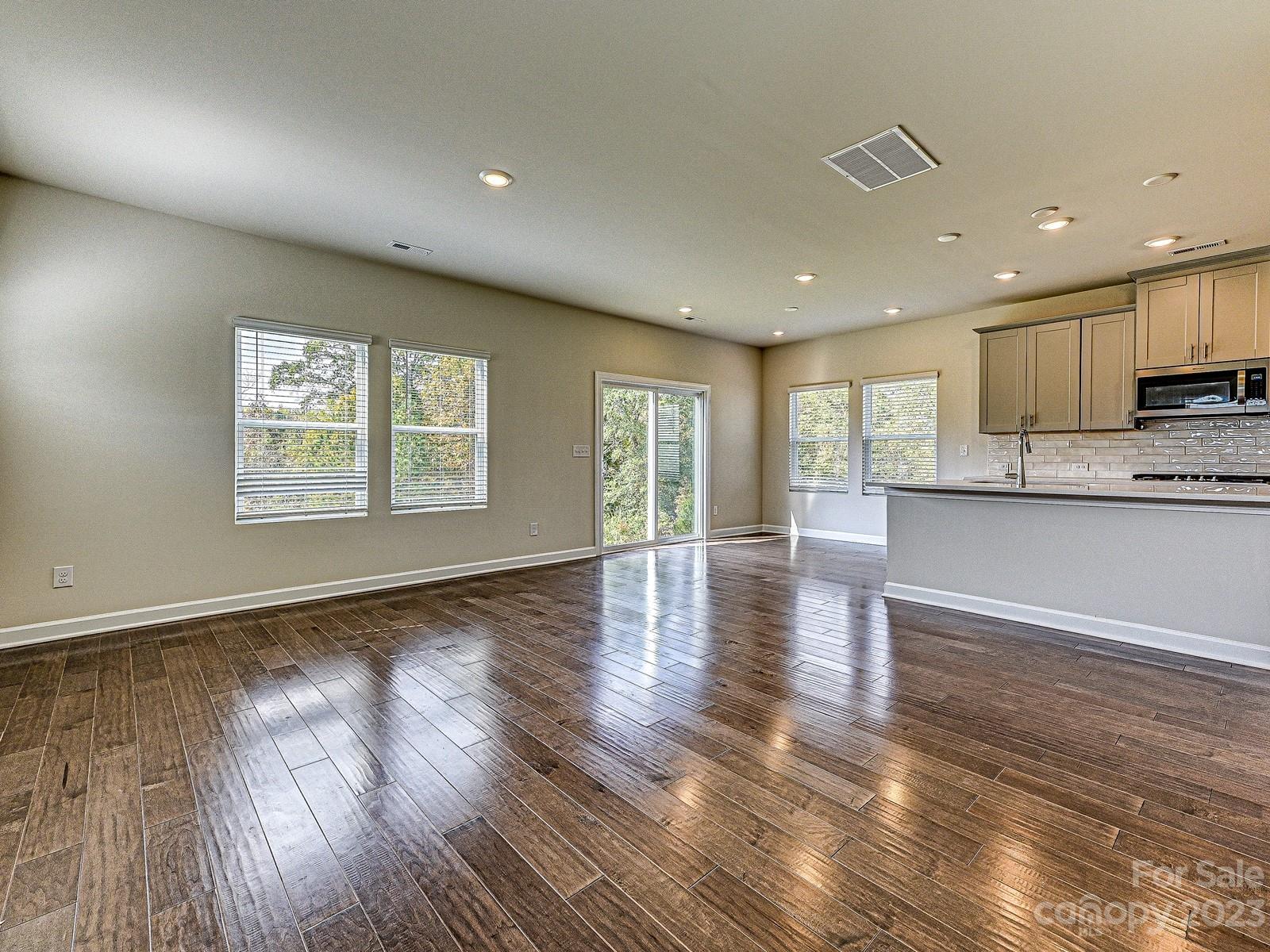 Anniston Chase - Residential