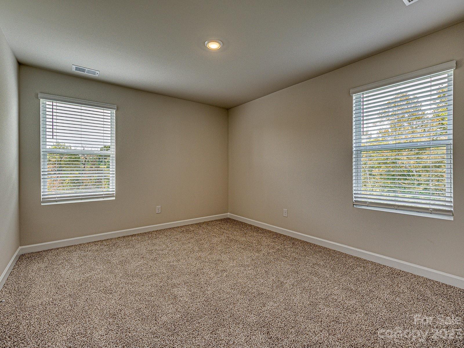 Anniston Chase - Residential