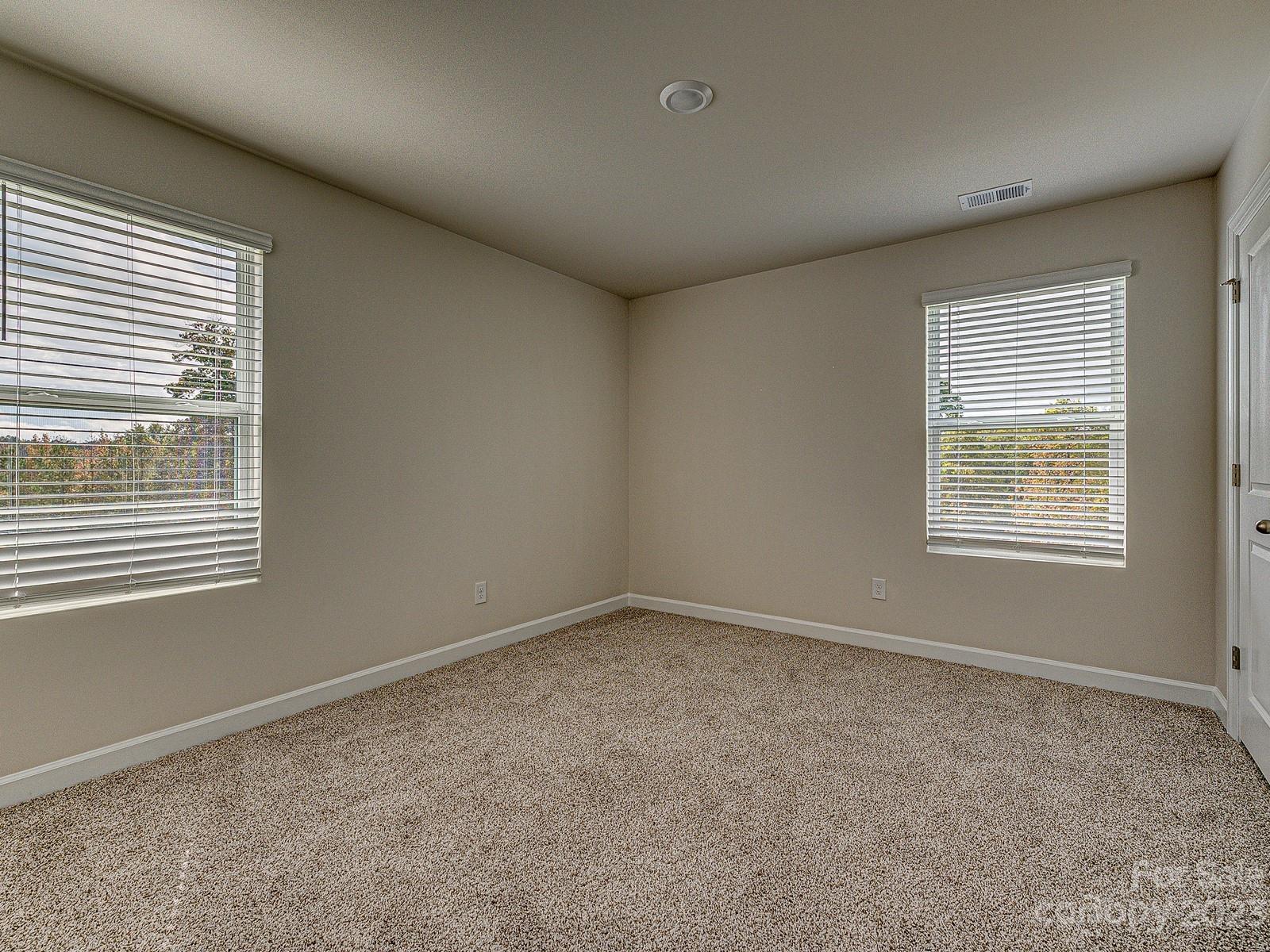 Anniston Chase - Residential