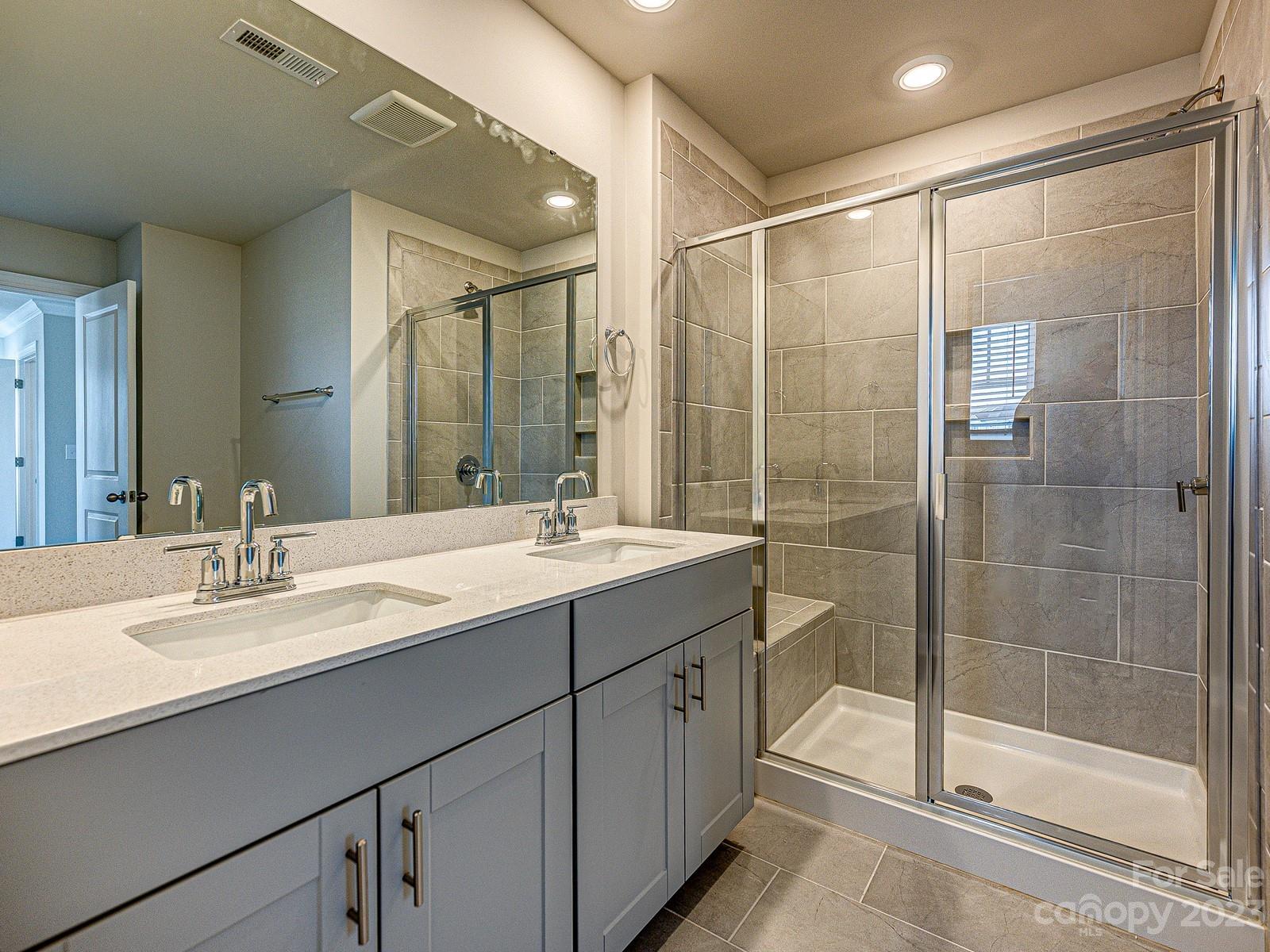 Anniston Chase - Residential