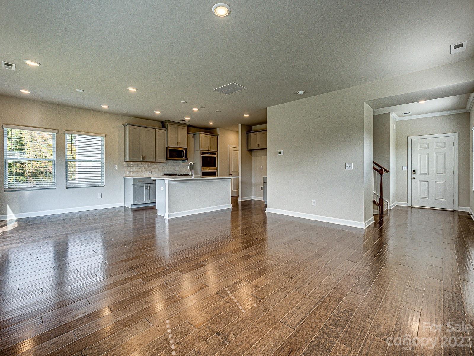 Anniston Chase - Residential