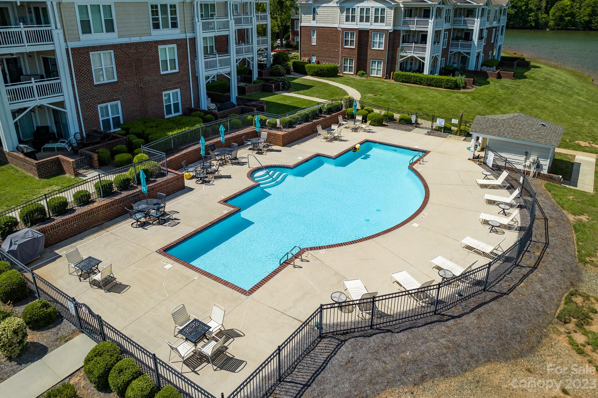 Spinnaker Point - Residential