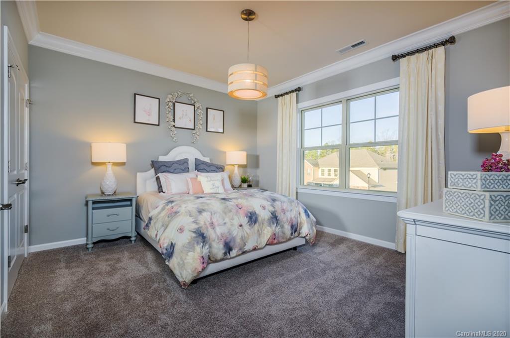 Queensbridge - Residential