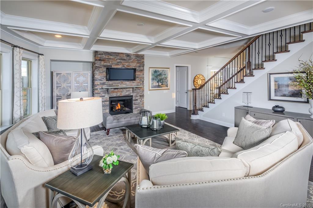 Queensbridge - Residential