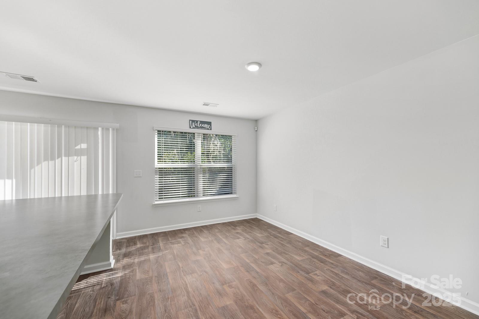 4712 Palm View Circle