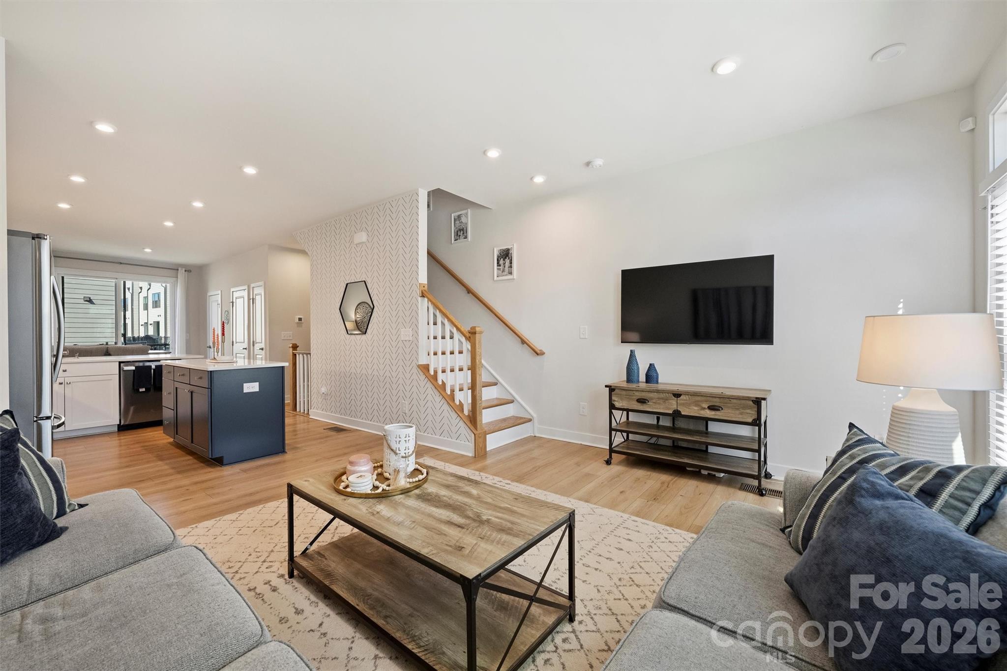 4750 Chastain Avenue