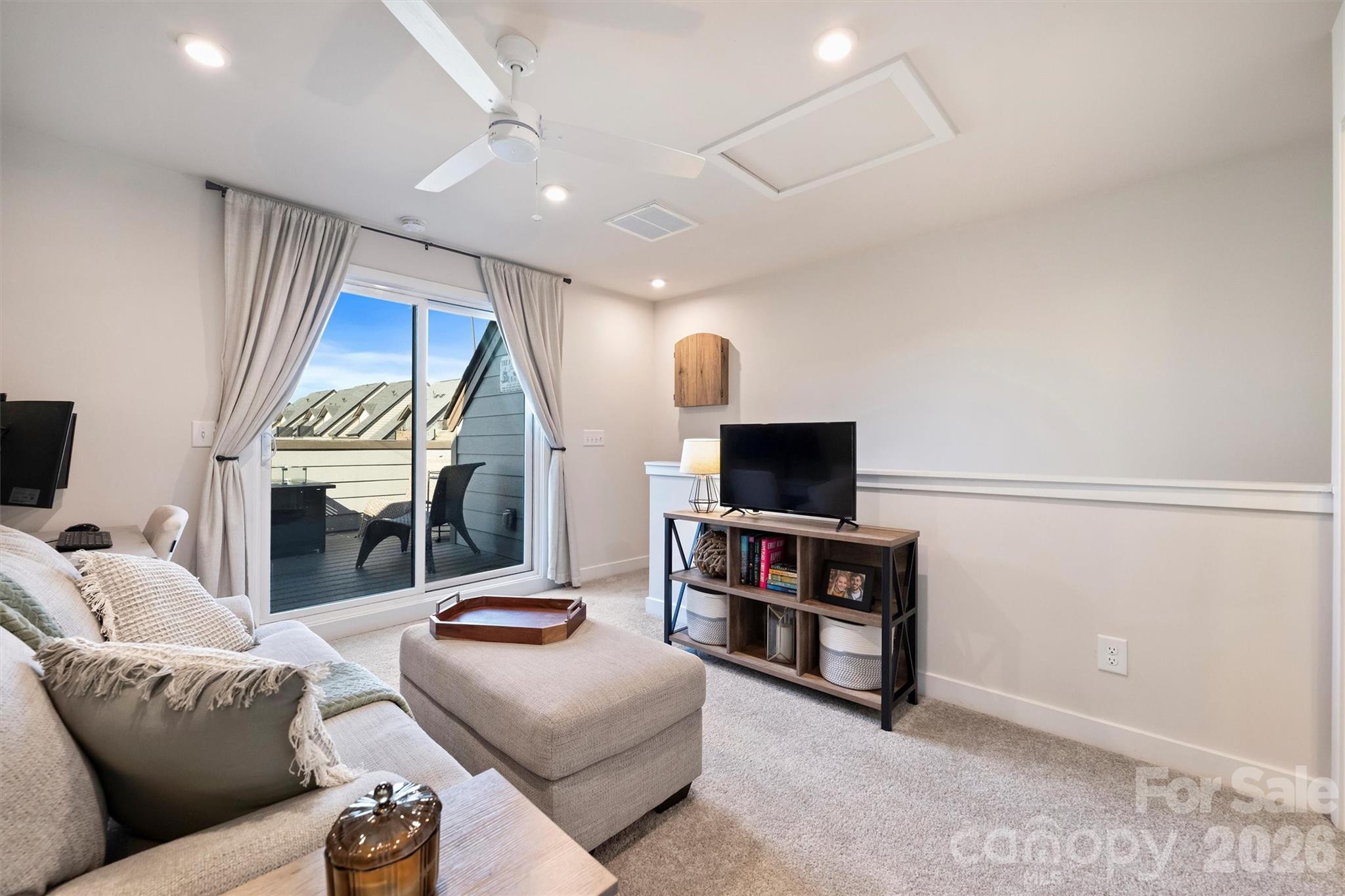 Southrail Station - Residential