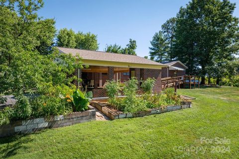 A home in Connelly Springs