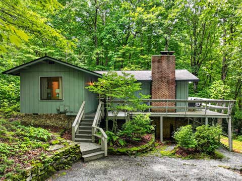 Photo of 2 Bear Rock Loop Road, Hendersonville, NC 28739 (MLS # 4414139)