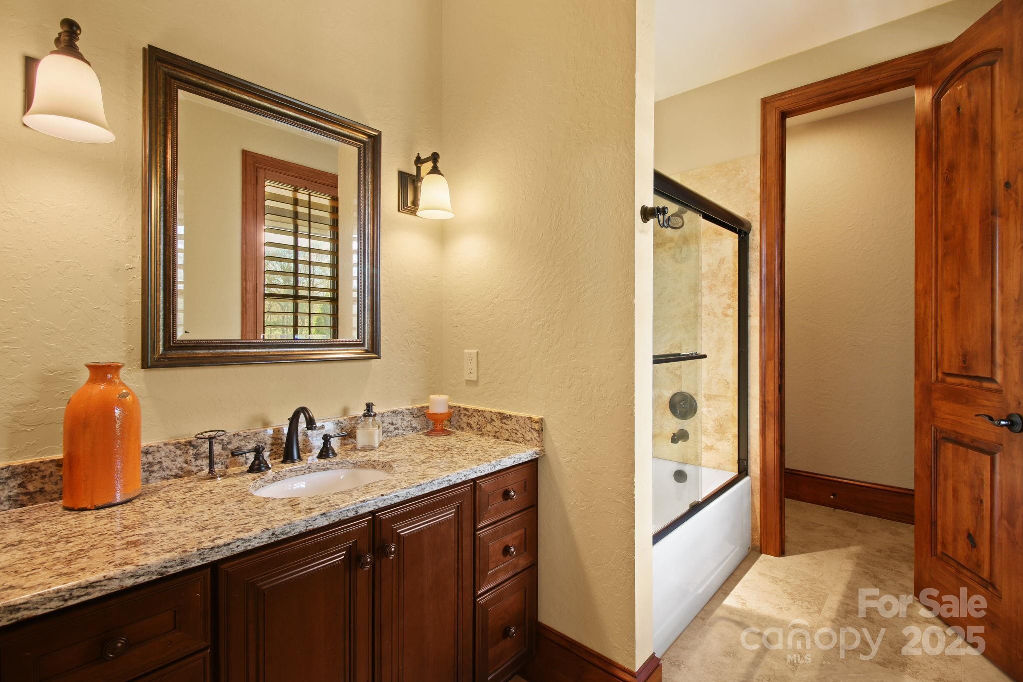 Blowing Rock, North Carolina 28605, United States, 6 Bedrooms Bedrooms, ,7 BathroomsBathrooms,Residential,Active,130869