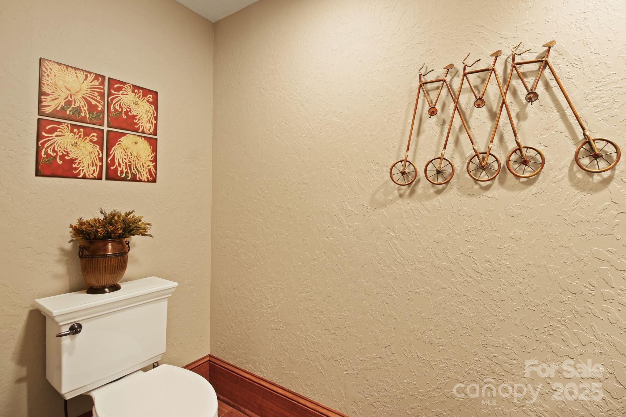 Blowing Rock, North Carolina 28605, United States, 6 Bedrooms Bedrooms, ,7 BathroomsBathrooms,Residential,Active,130869