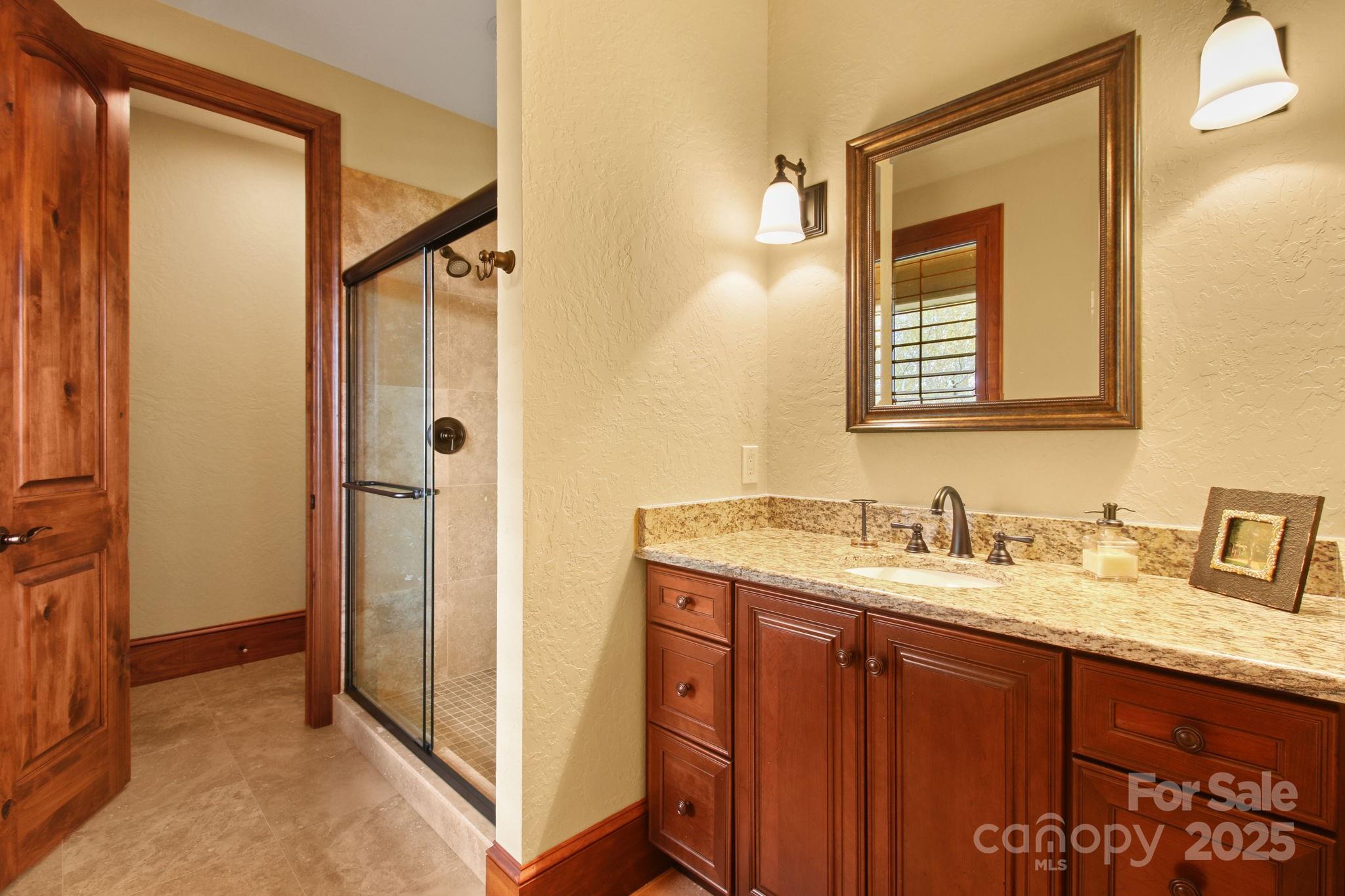 Blowing Rock, North Carolina 28605, United States, 6 Bedrooms Bedrooms, ,7 BathroomsBathrooms,Residential,Active,130869