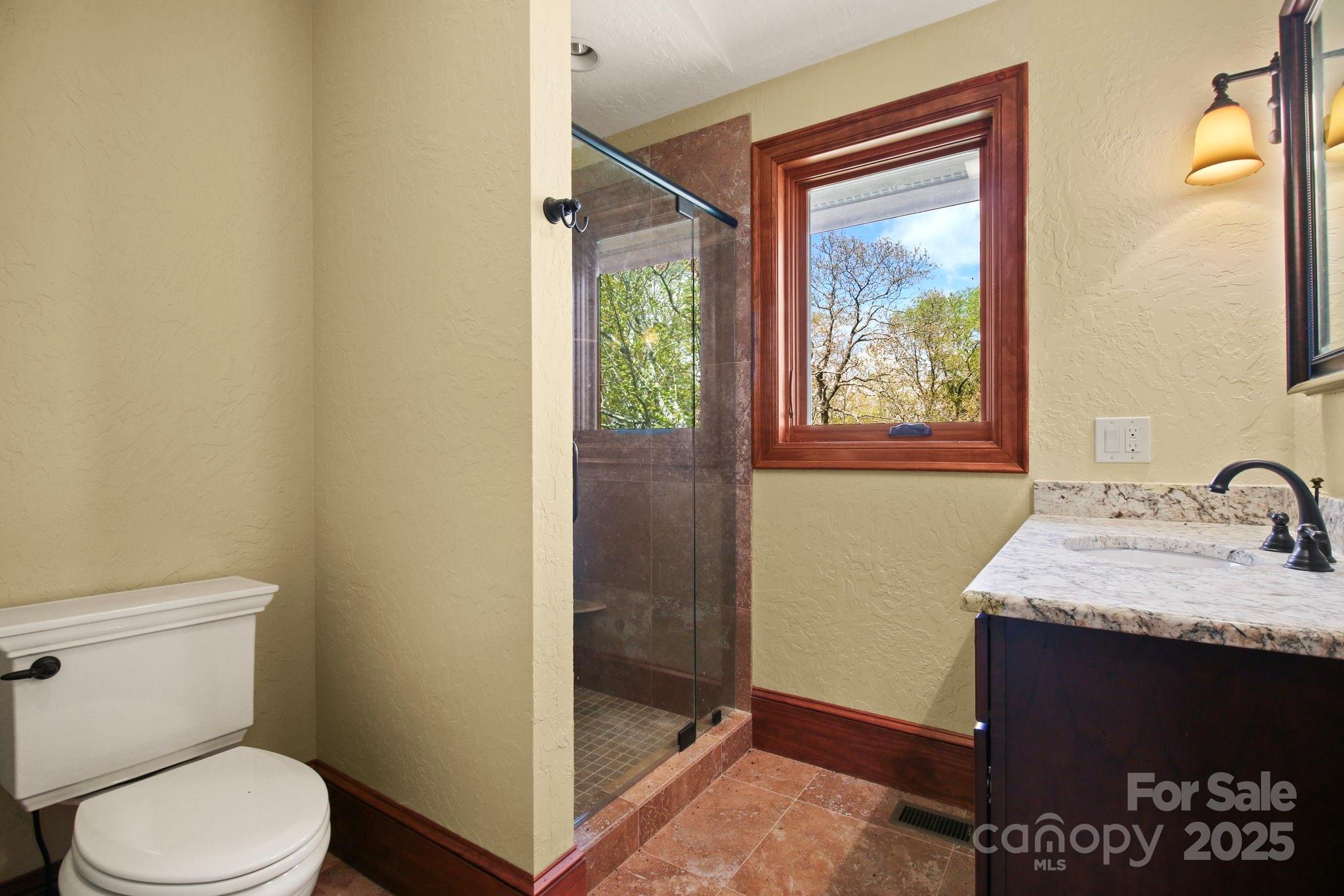 Blowing Rock, North Carolina 28605, United States, 6 Bedrooms Bedrooms, ,7 BathroomsBathrooms,Residential,Active,130869