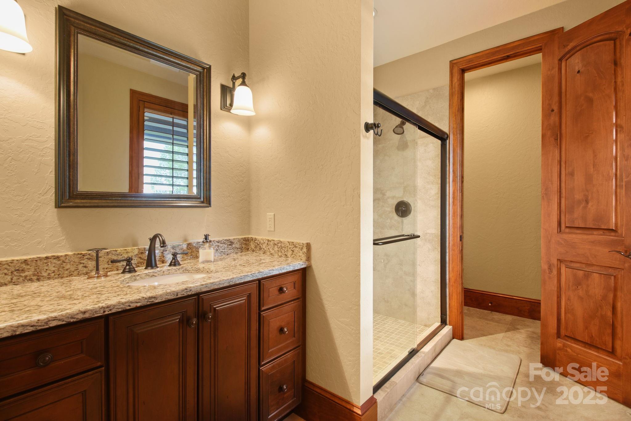 Blowing Rock, North Carolina 28605, United States, 6 Bedrooms Bedrooms, ,7 BathroomsBathrooms,Residential,Active,130869