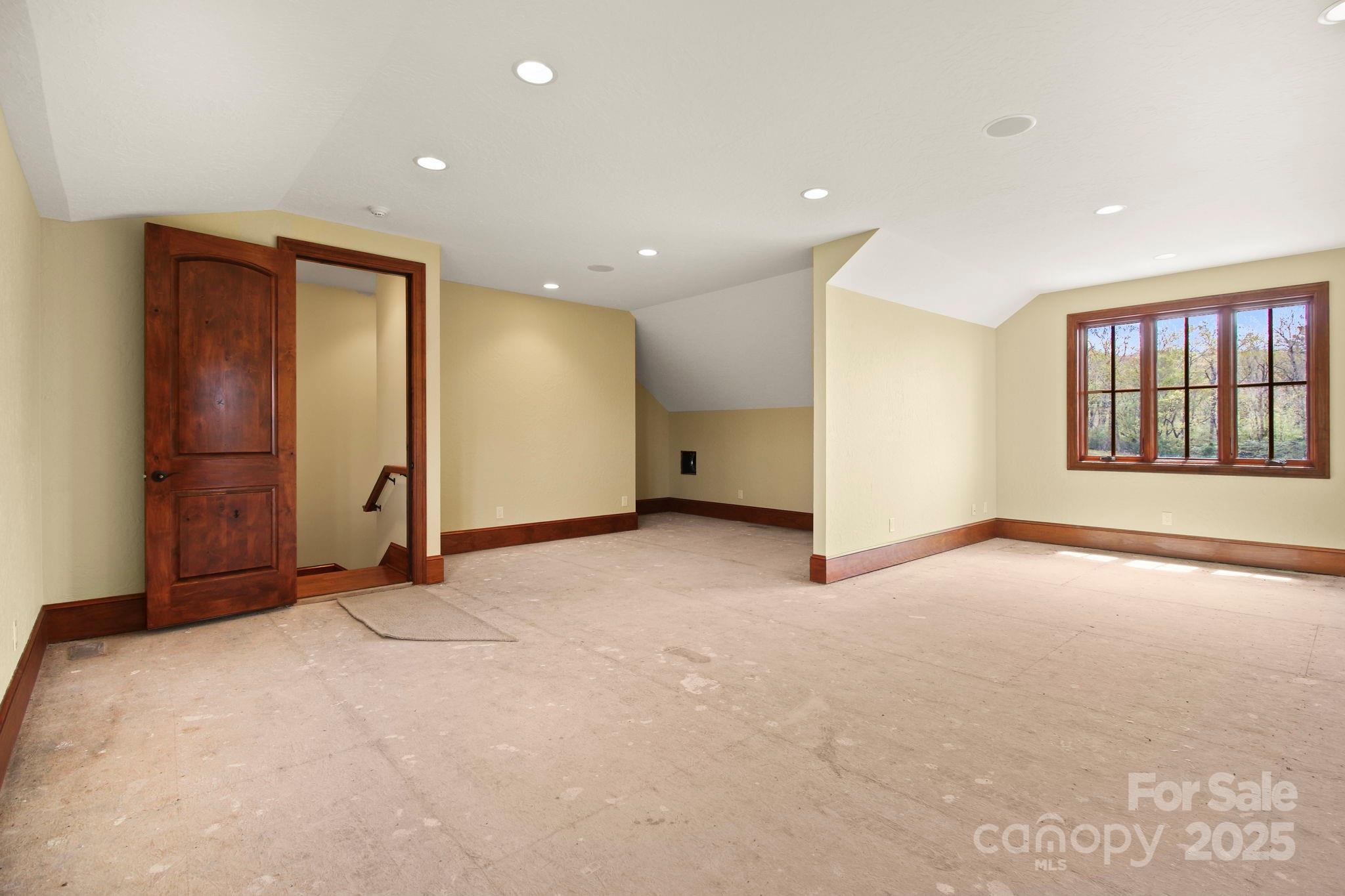 Blowing Rock, North Carolina 28605, United States, 6 Bedrooms Bedrooms, ,7 BathroomsBathrooms,Residential,Active,130869