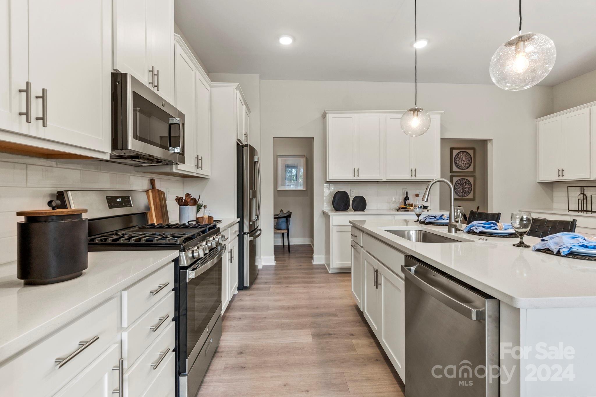 The Ridge at Sugar Creek - Residential