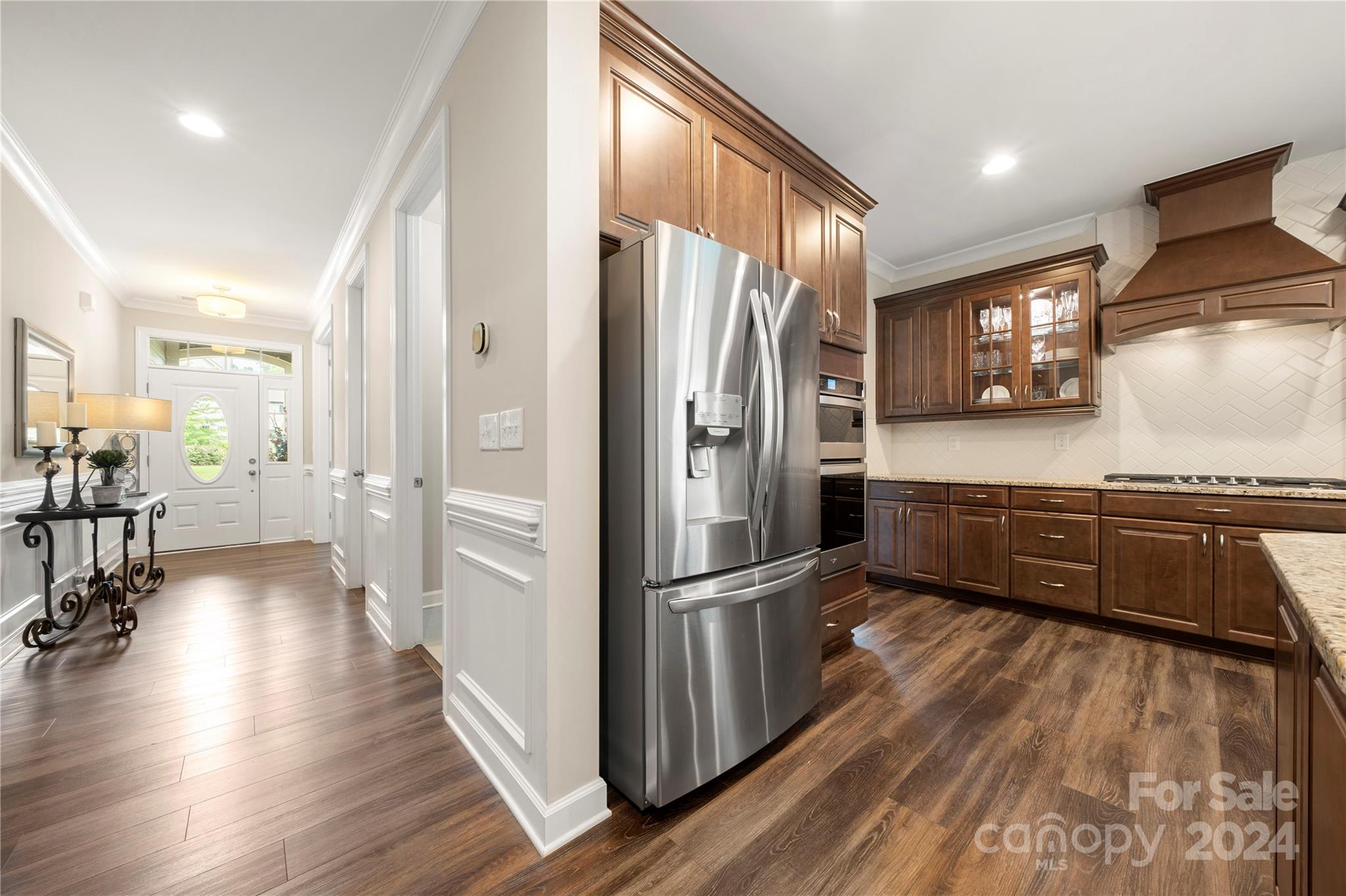 Lake Crest - Residential