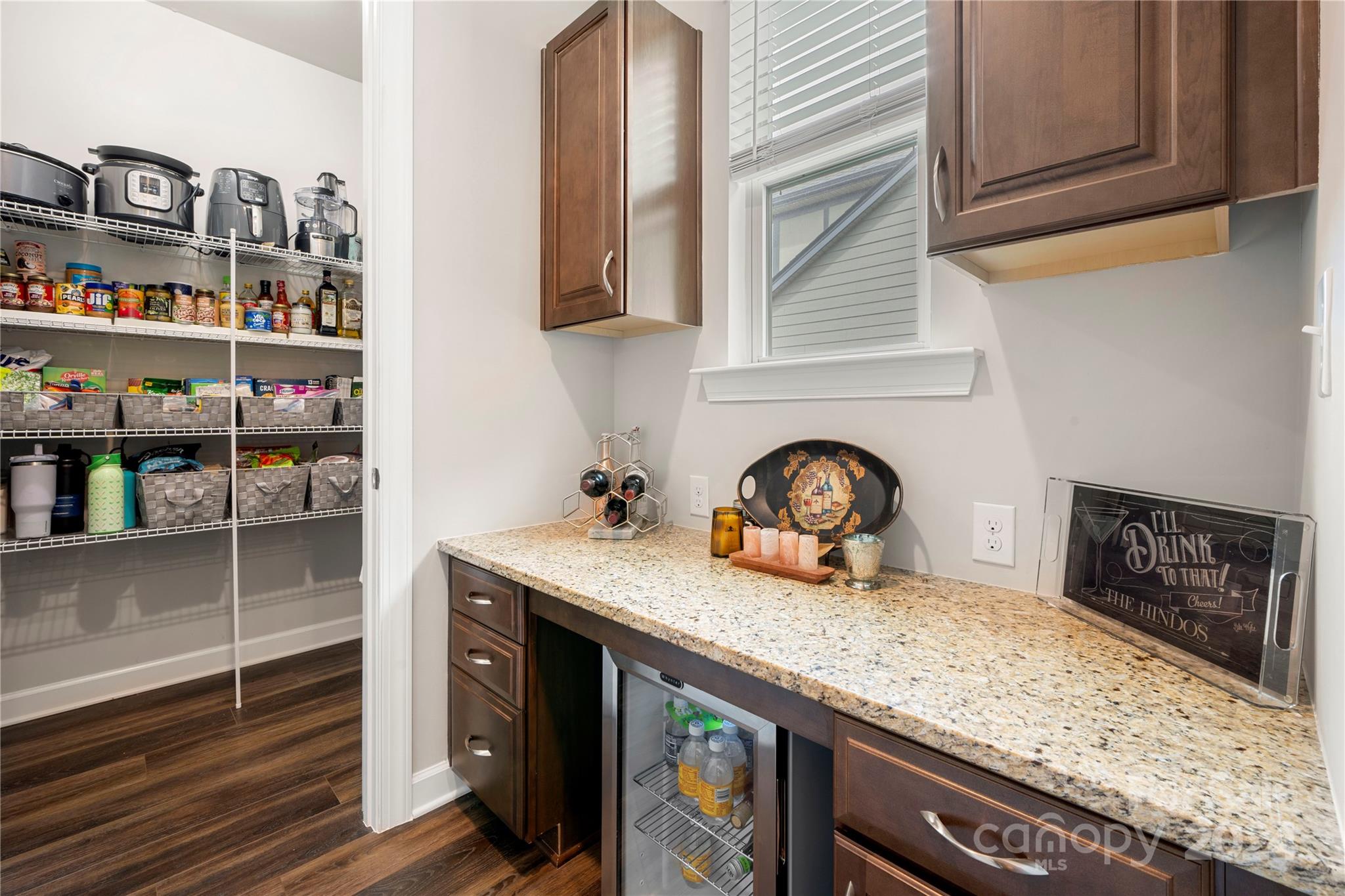 Lake Crest - Residential