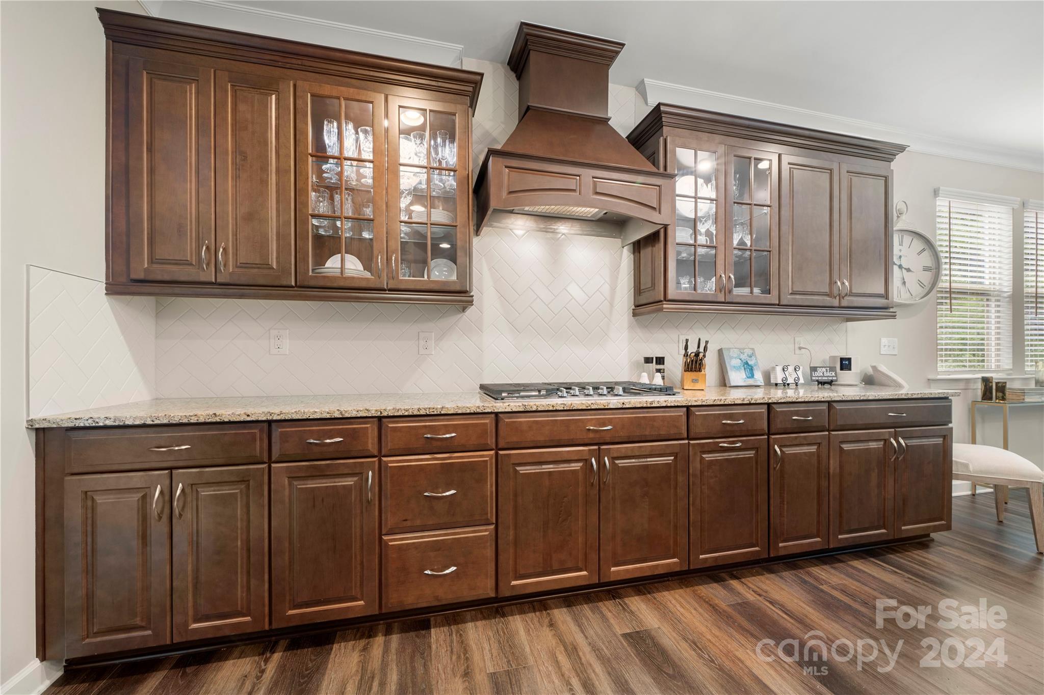 Lake Crest - Residential