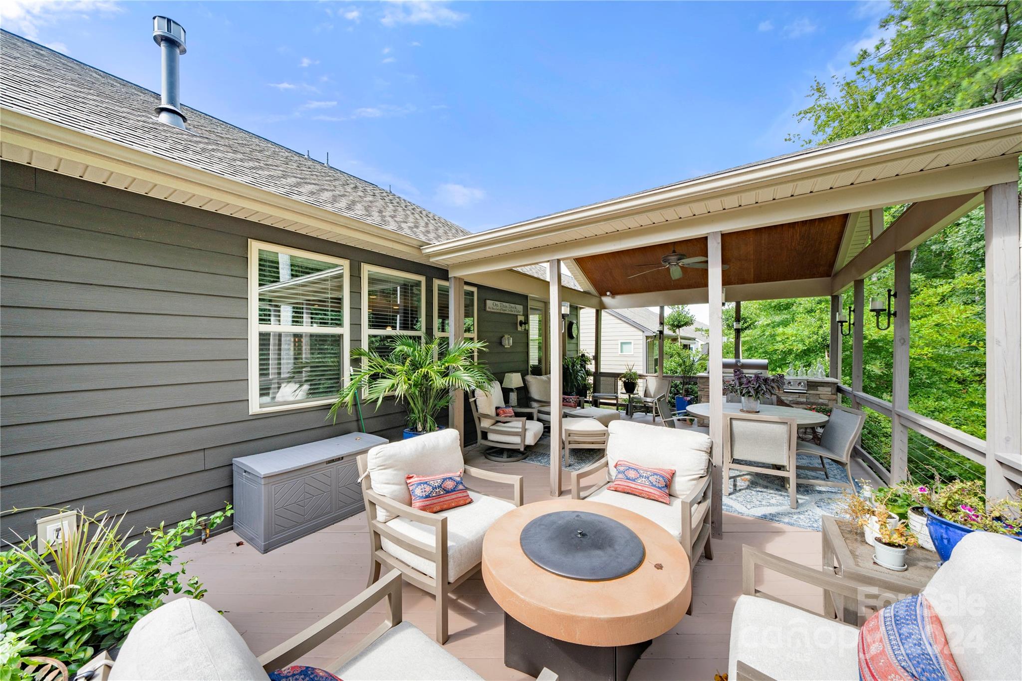 Lake Crest - Residential