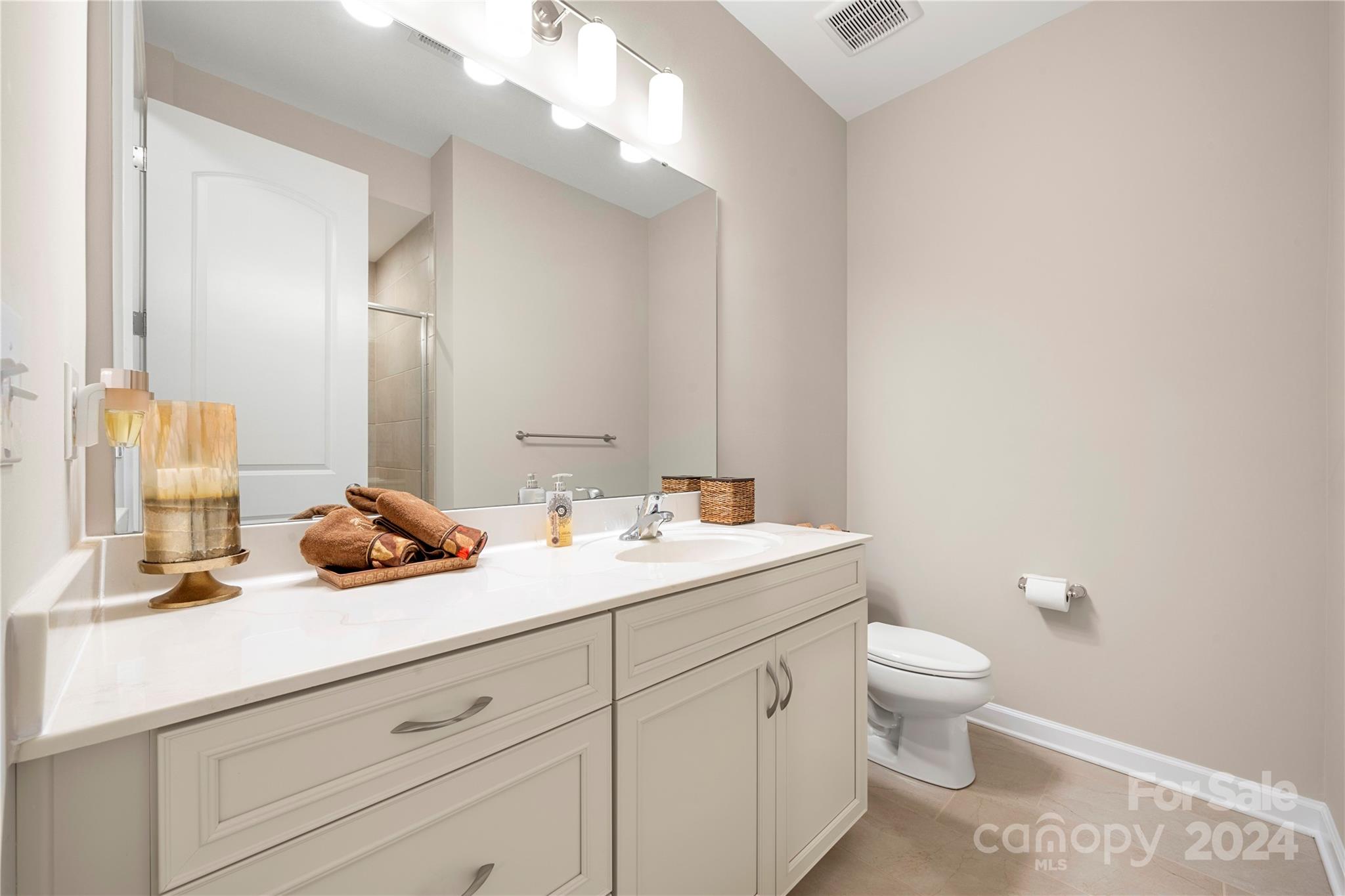 Lake Crest - Residential