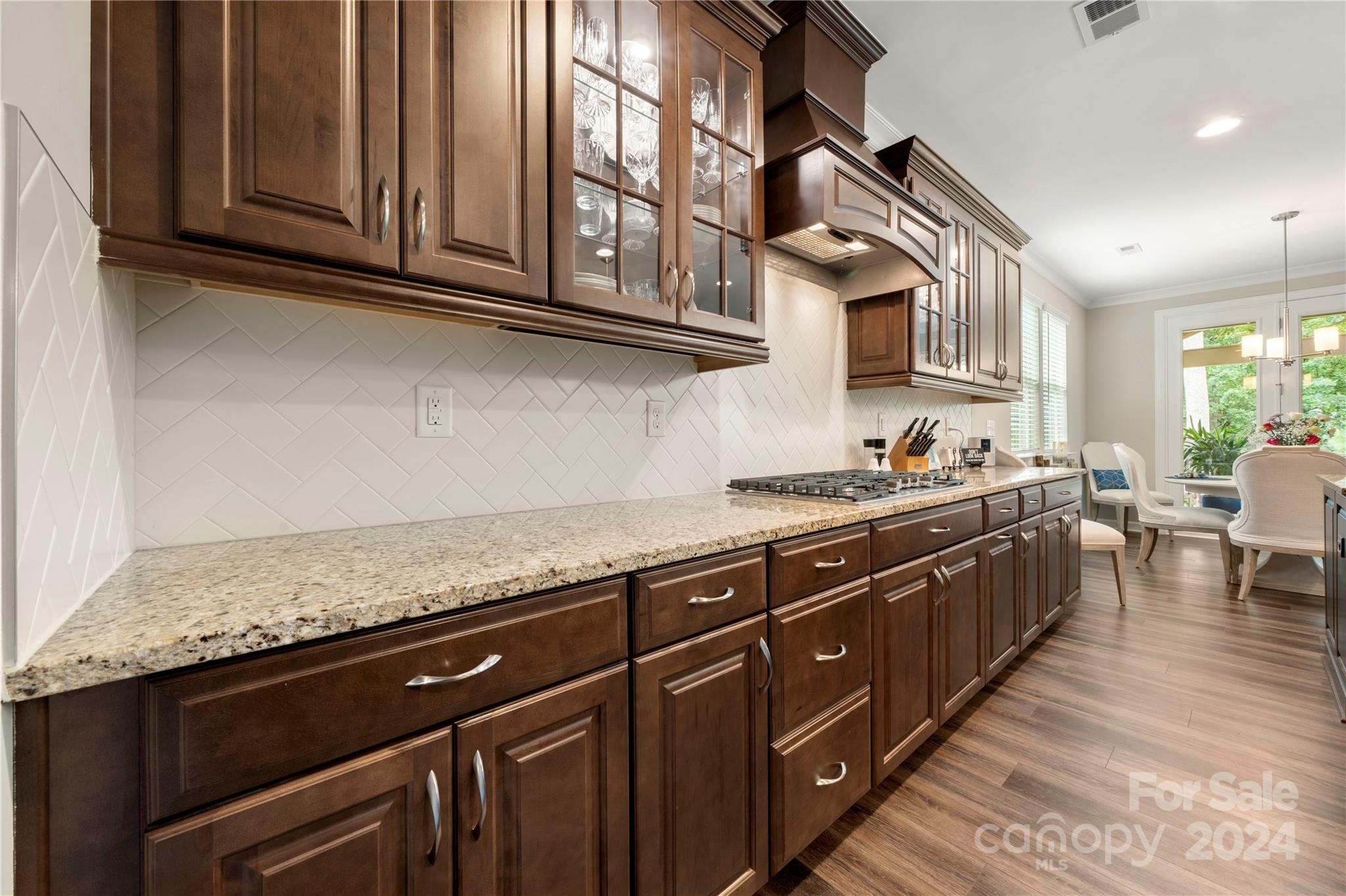 Lake Crest - Residential