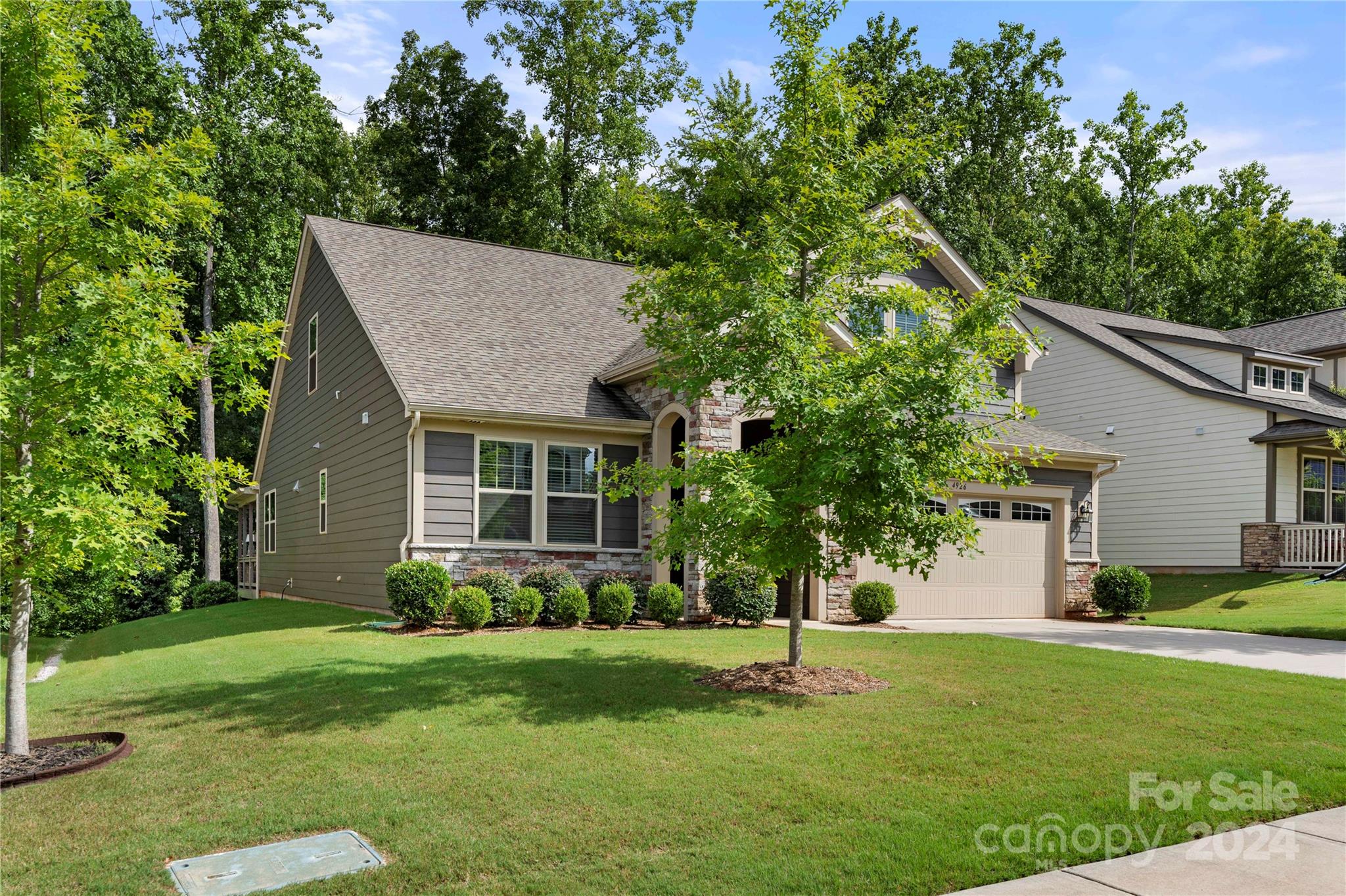 Lake Crest - Residential