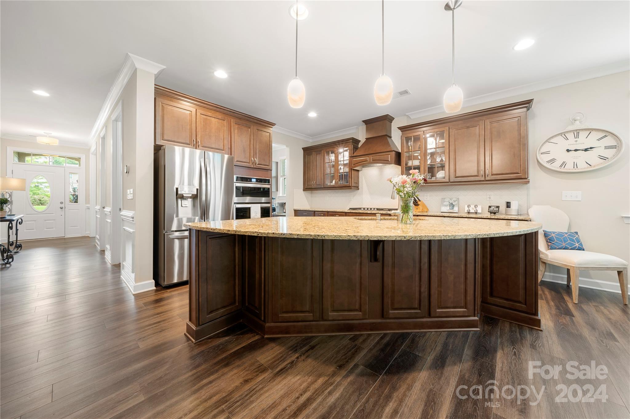 Lake Crest - Residential