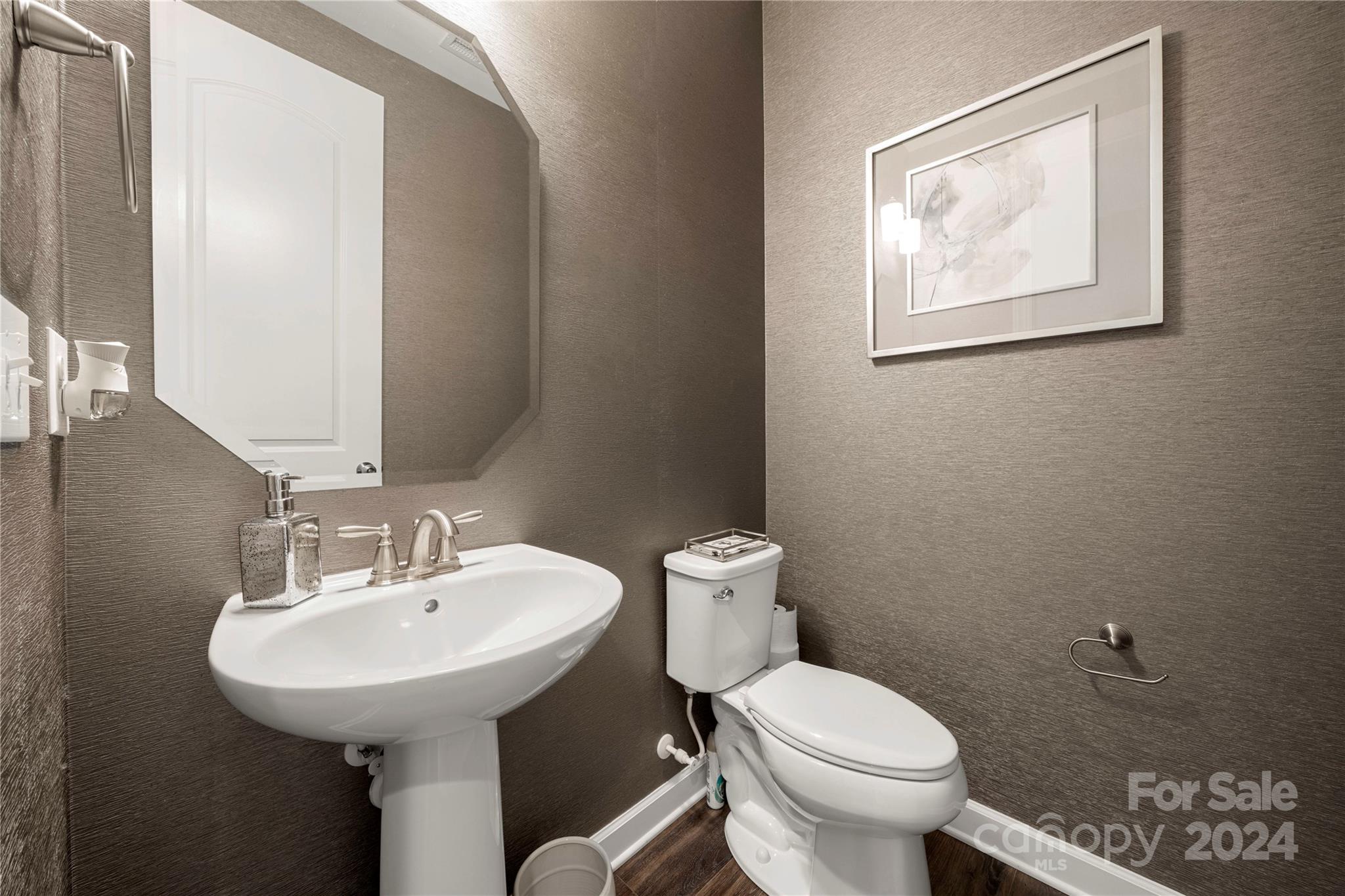 Lake Crest - Residential