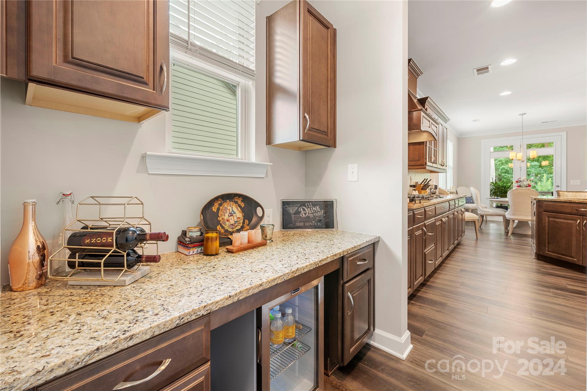 Lake Crest - Residential