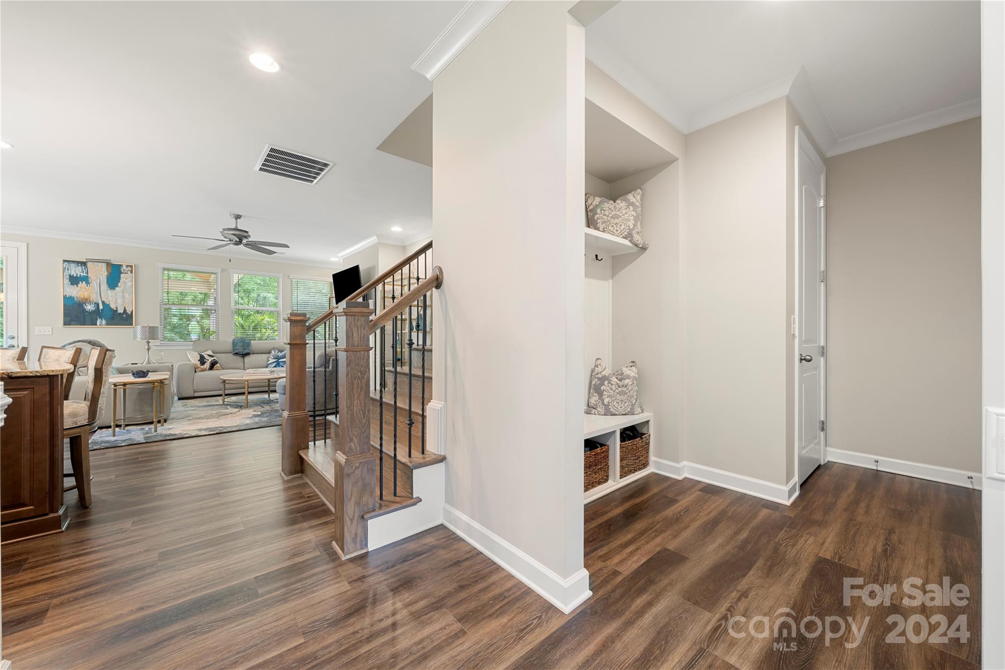 Lake Crest - Residential