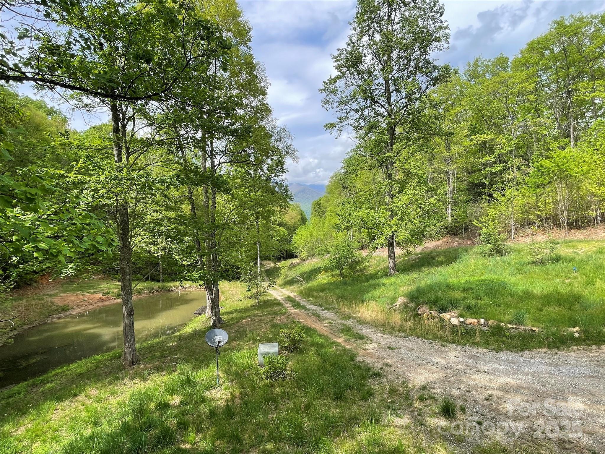 930 Copperhead Cove