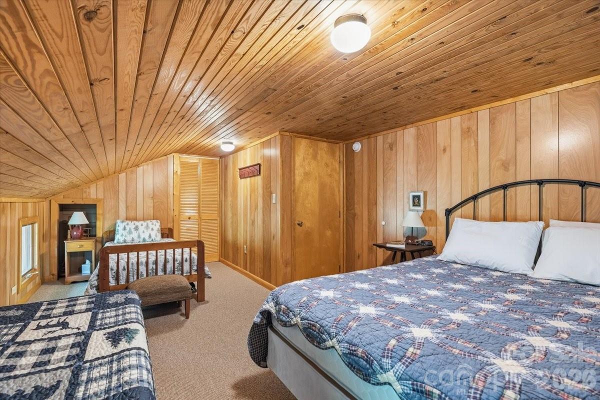 Wolf Laurel - Residential