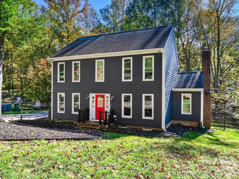 7410 Willow Creek Drive Charlotte NC 28270