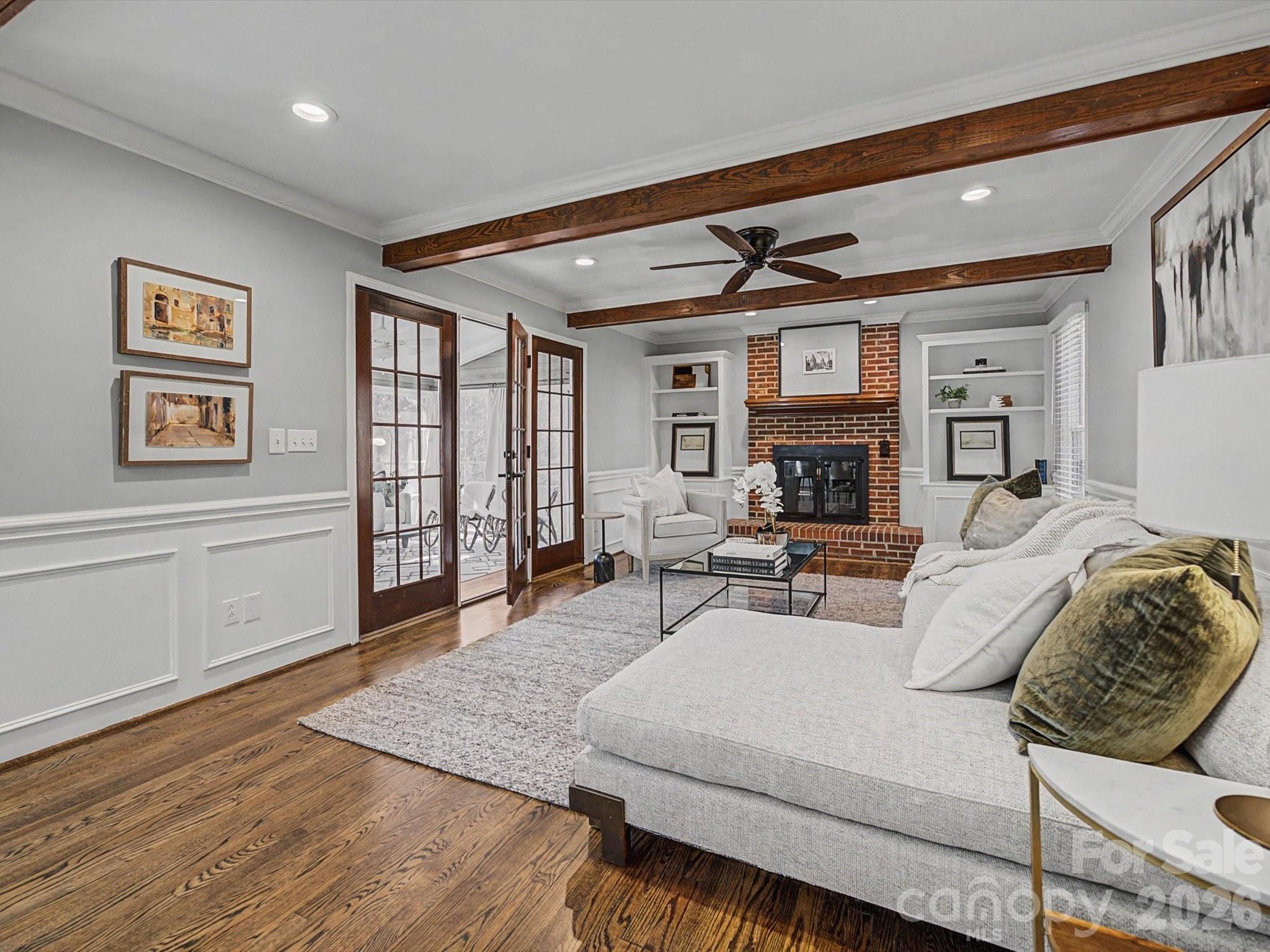 7410 Willow Creek Drive