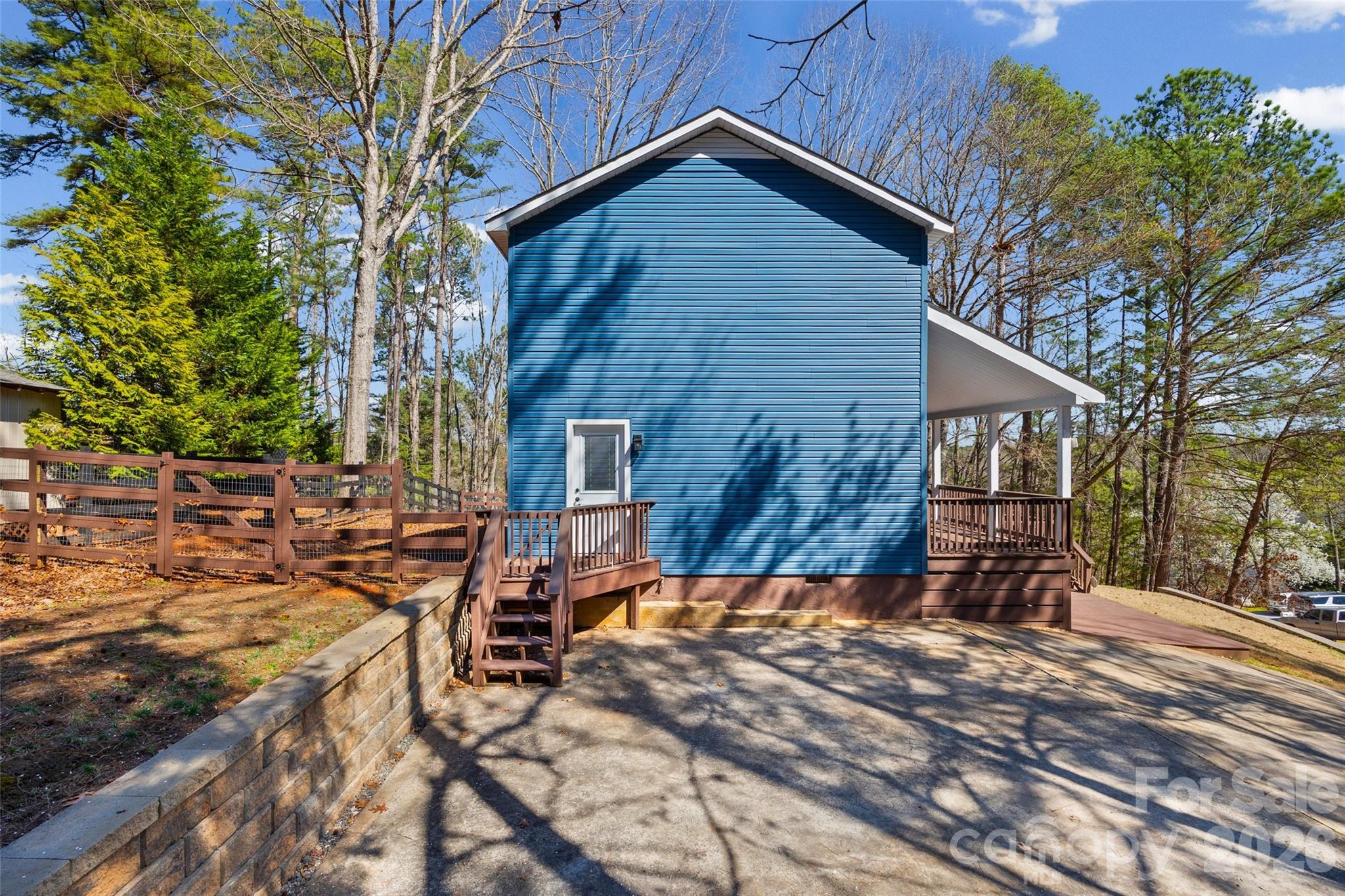 Tega Cay - Residential