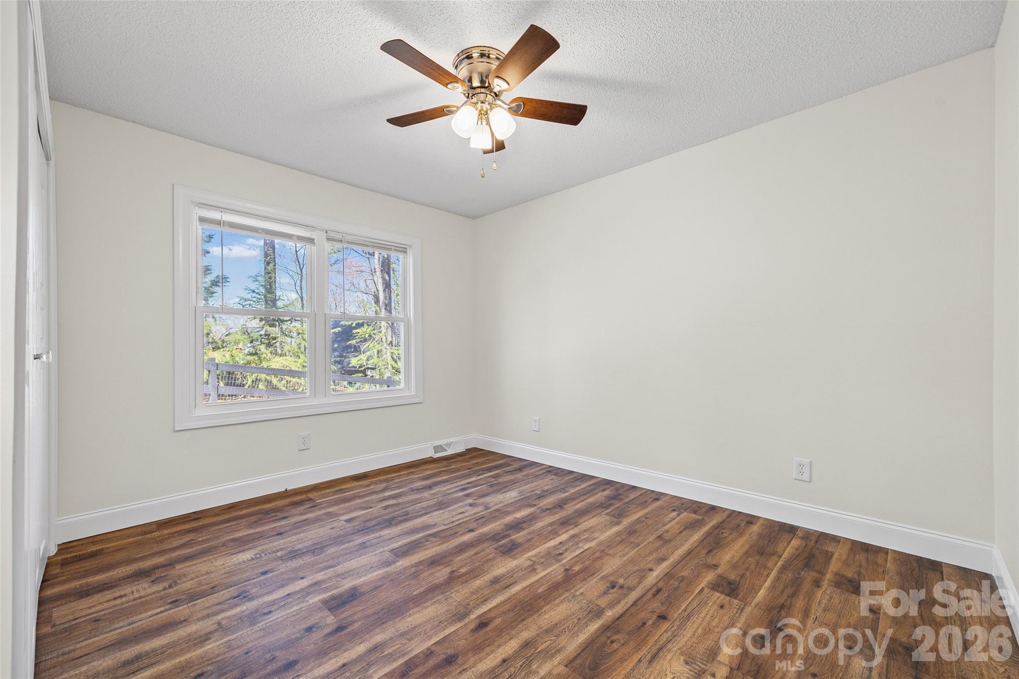 Tega Cay - Residential