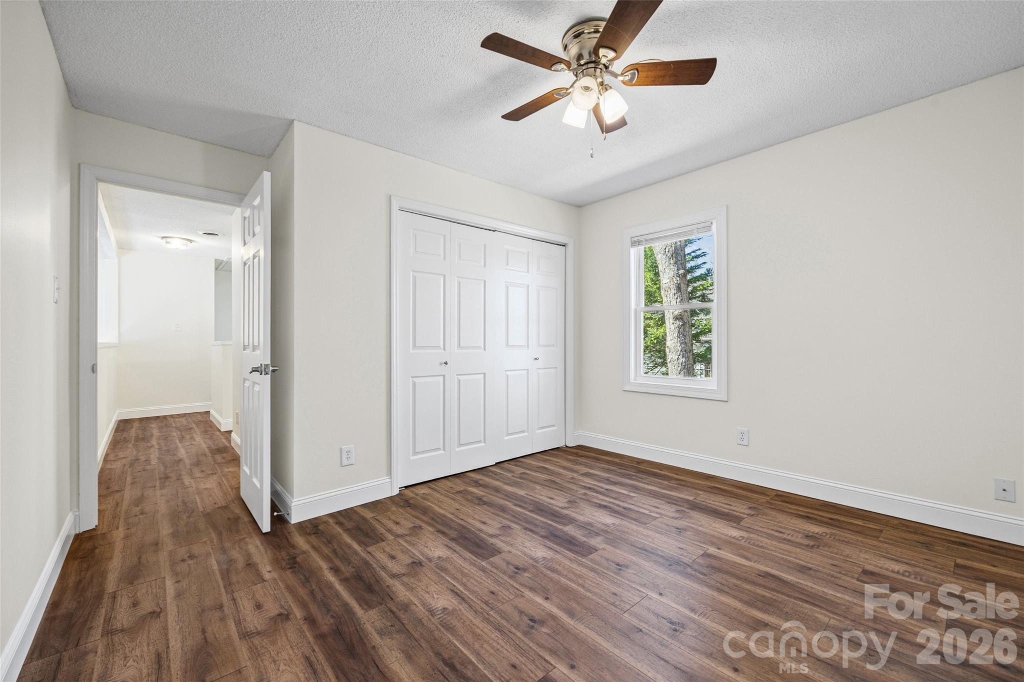 Tega Cay - Residential