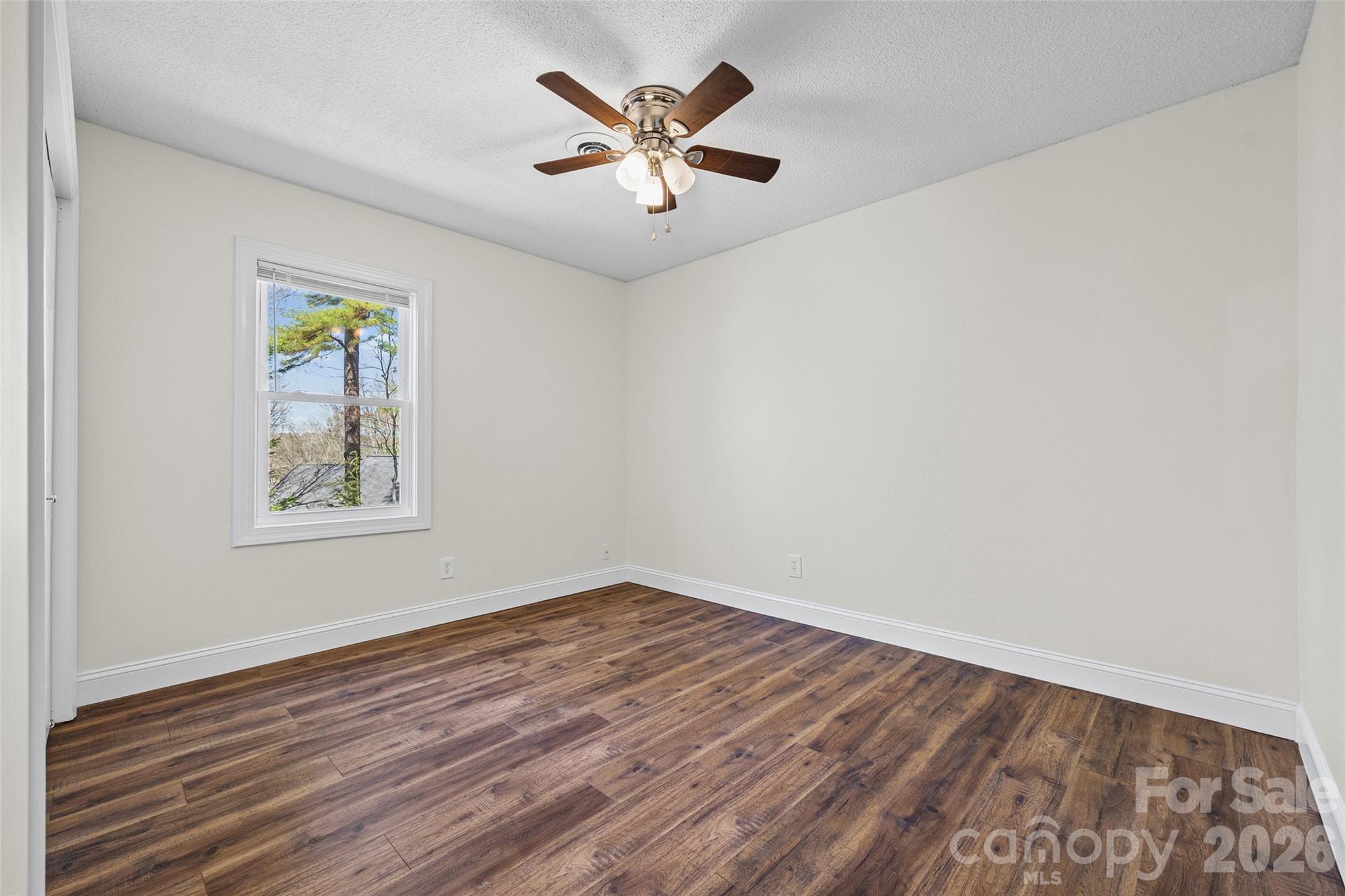 Tega Cay - Residential