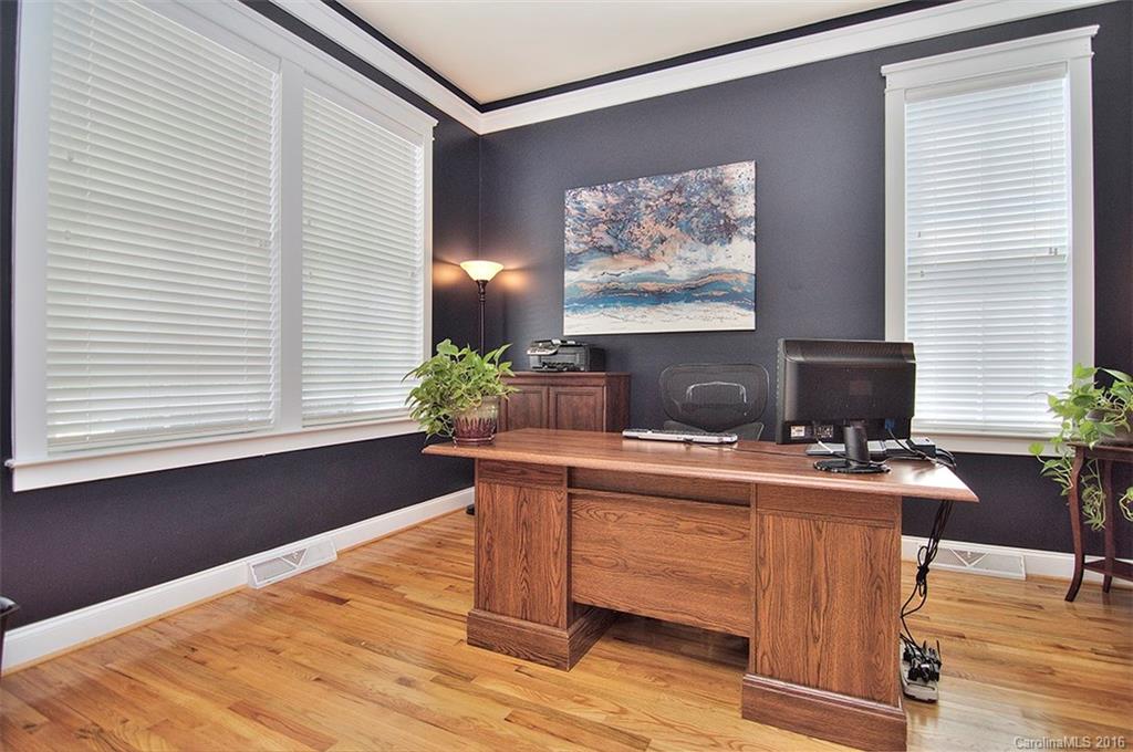 Lake Shore - Residential